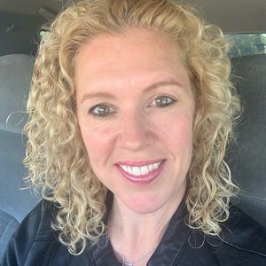 Meet your Posher, April